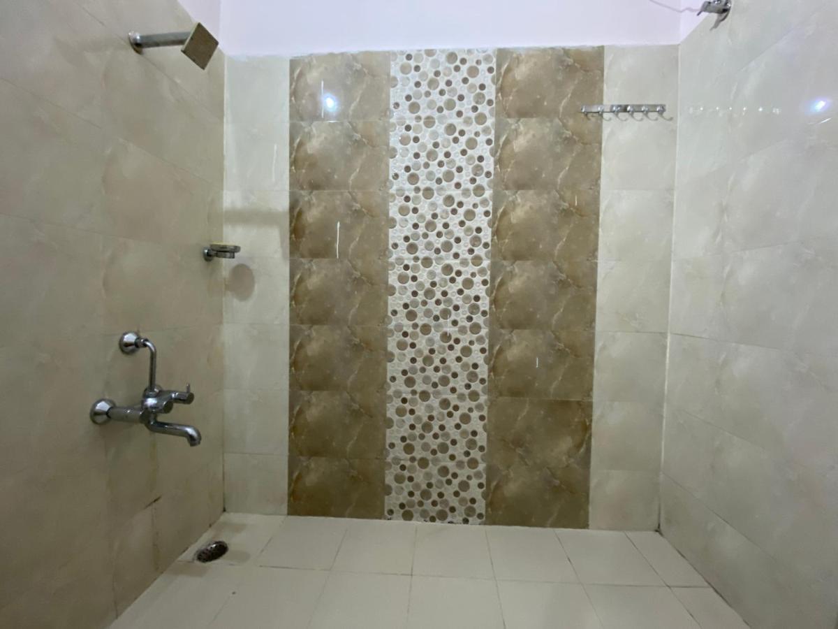 Bhīm Tāl Kanara Hotel מראה חיצוני תמונה